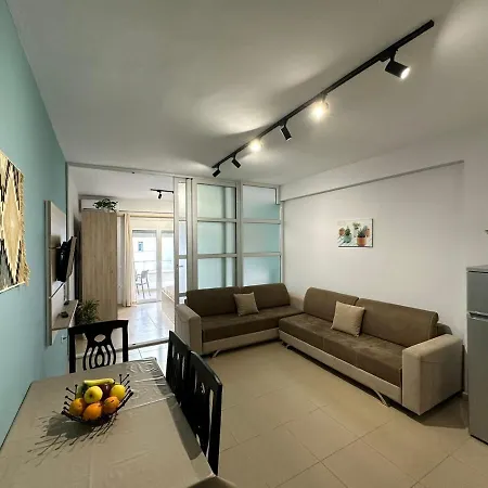 Trea - On Private With Sunbed & Umbrella Apartment