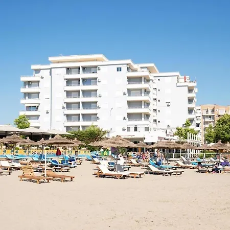 Apartment Trea - On Private With Sunbed & Umbrella *