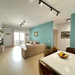 Διαμέρισμα Trea - On Private With Sunbed & Umbrella *