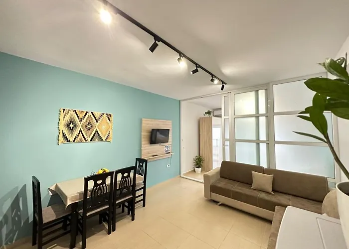 Apartament Trea - On Private With Sunbed & Umbrella *