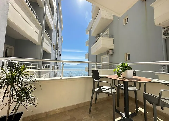 Trea - On Private With Sunbed & Umbrella דירה