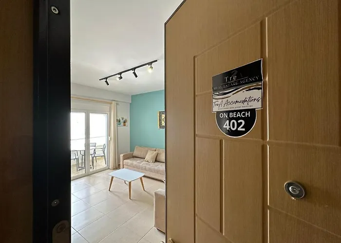 Appartamento Trea - On Private With Sunbed & Umbrella Vlorë