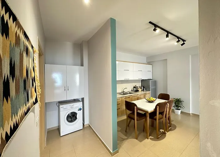 Trea - On Private With Sunbed & Umbrella Vlorë